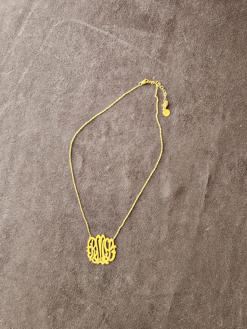 Moon and Lola Gold Interlocking Script Monogram Necklace - Initials RML - Picture 4 of 4
